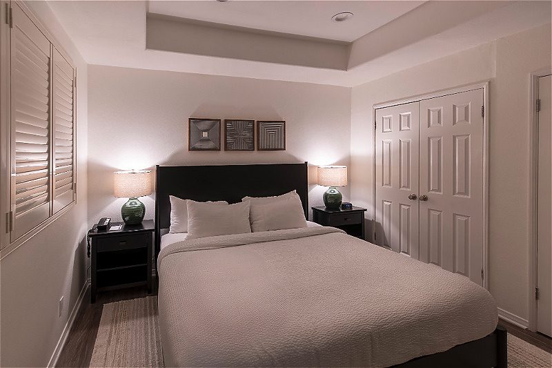 king bed